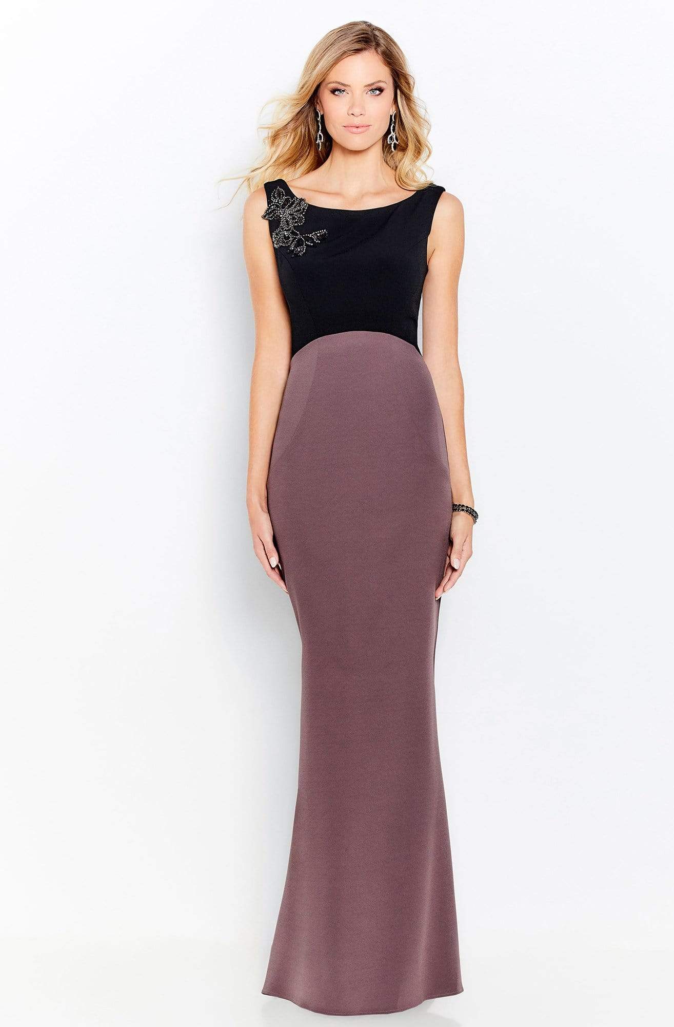 120601 Two Toned Scoop Sheath Dress