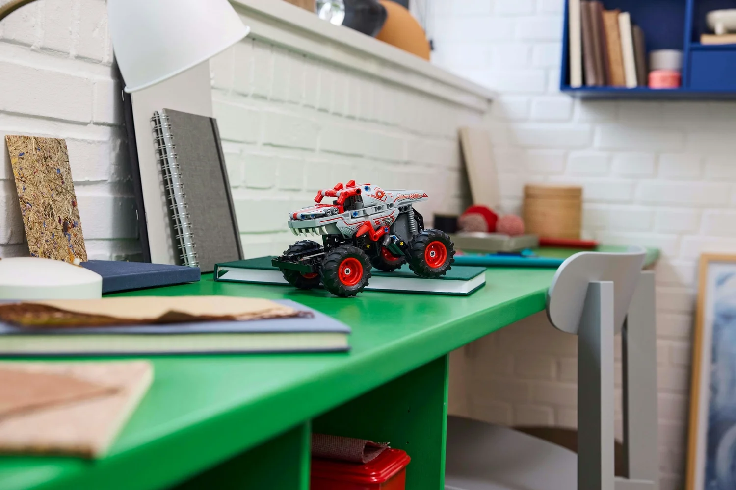 LEGO Technic Monster Jam ThunderROARus Pull-Back Truck 42200