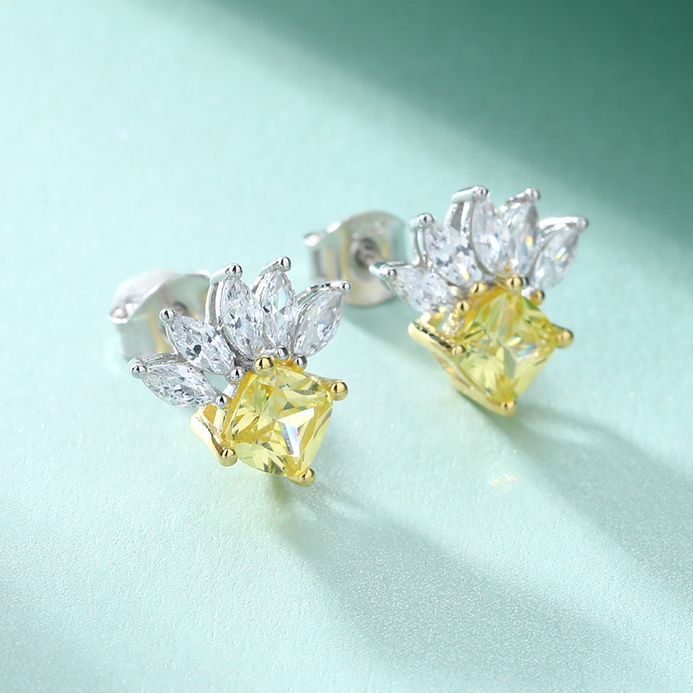 S925 Silver Zircon Five-Pointed Star Earrings for Women – Sparkling Minimalist Studs