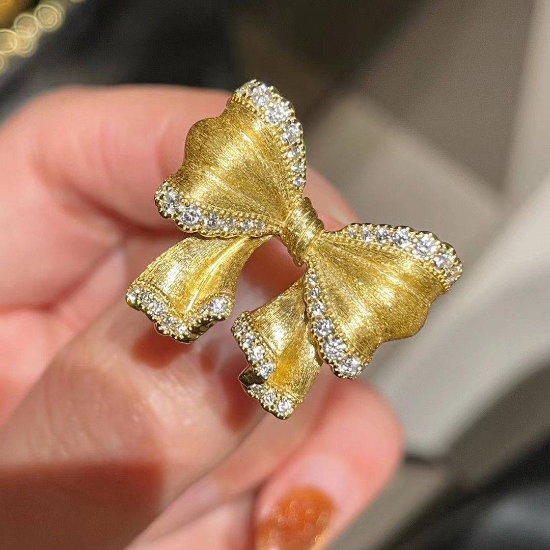 Elegant Women’s 925 Silver Gold-Plated Brushed Bow Ring – Stylish & Chic