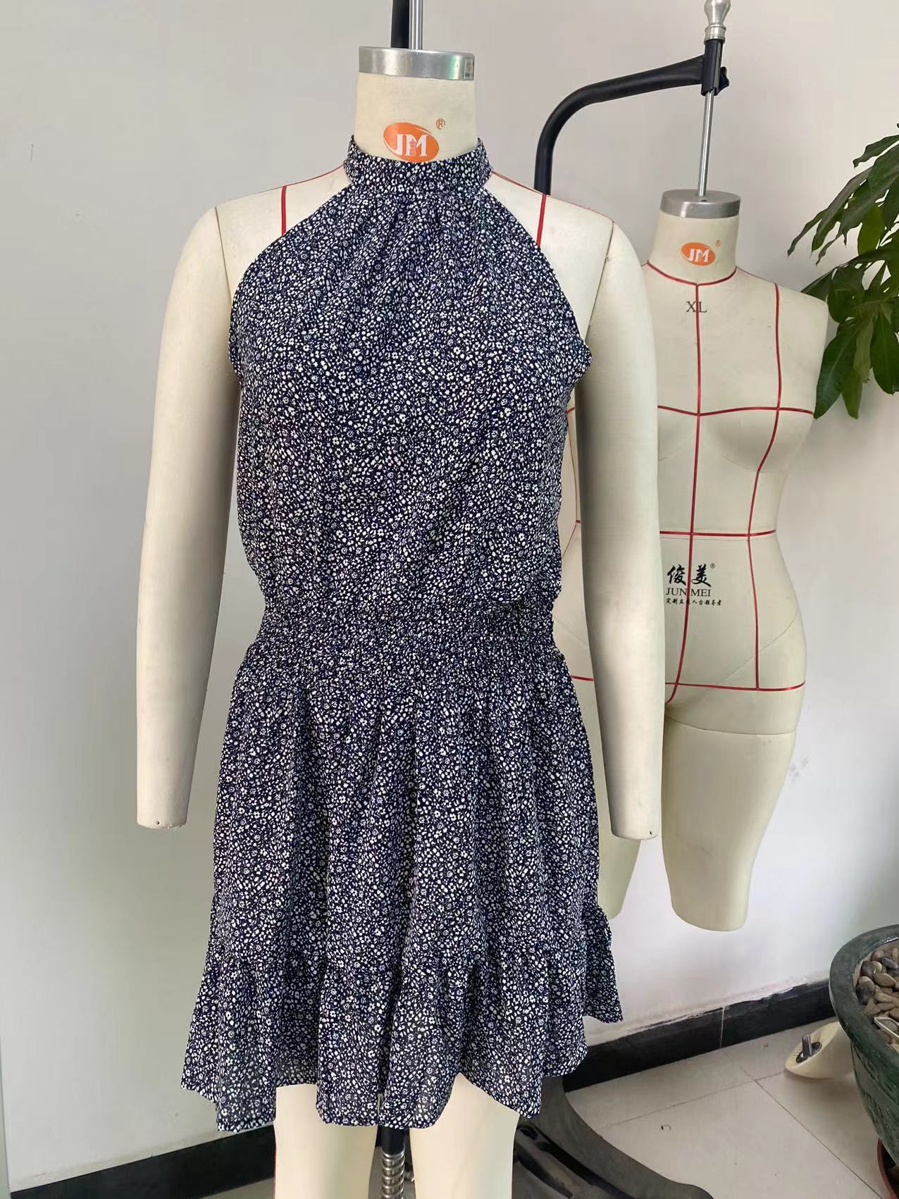 Fashion women dress Women's casual sleeveless halter dress in summer Bohemian print