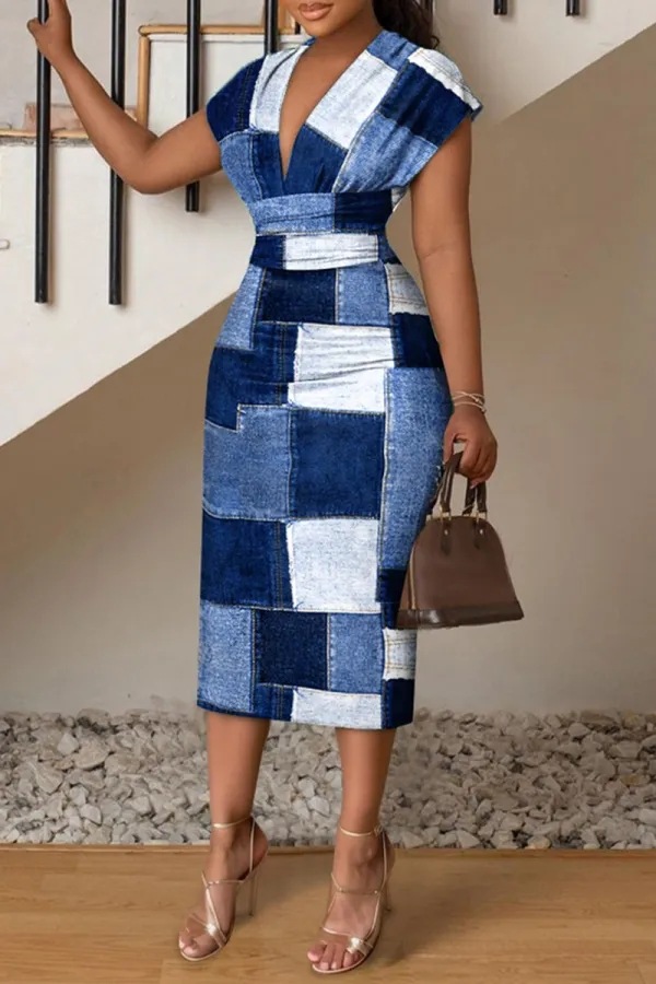 V-Neck Buttocks Wrapped Printed Dress For Women