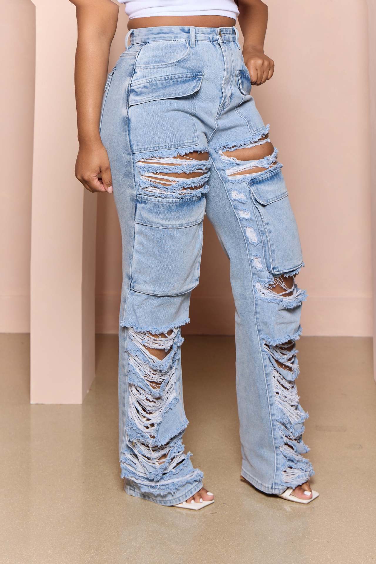 Fashionable loose fitting high waisted wide leg torn jeans
