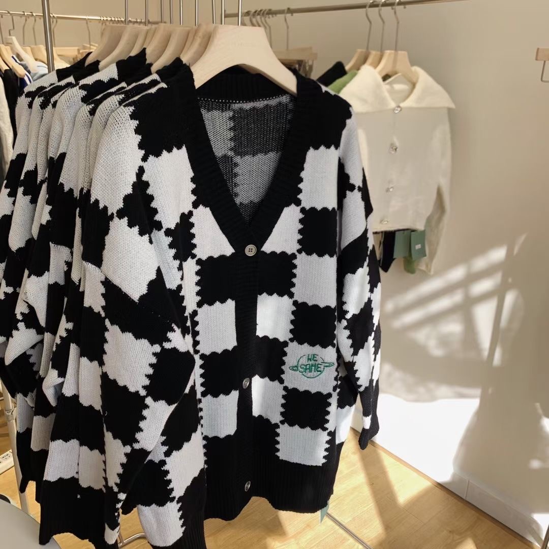 2021 Autumn Winter Warm Plaid Knitted Cardigan Sweater