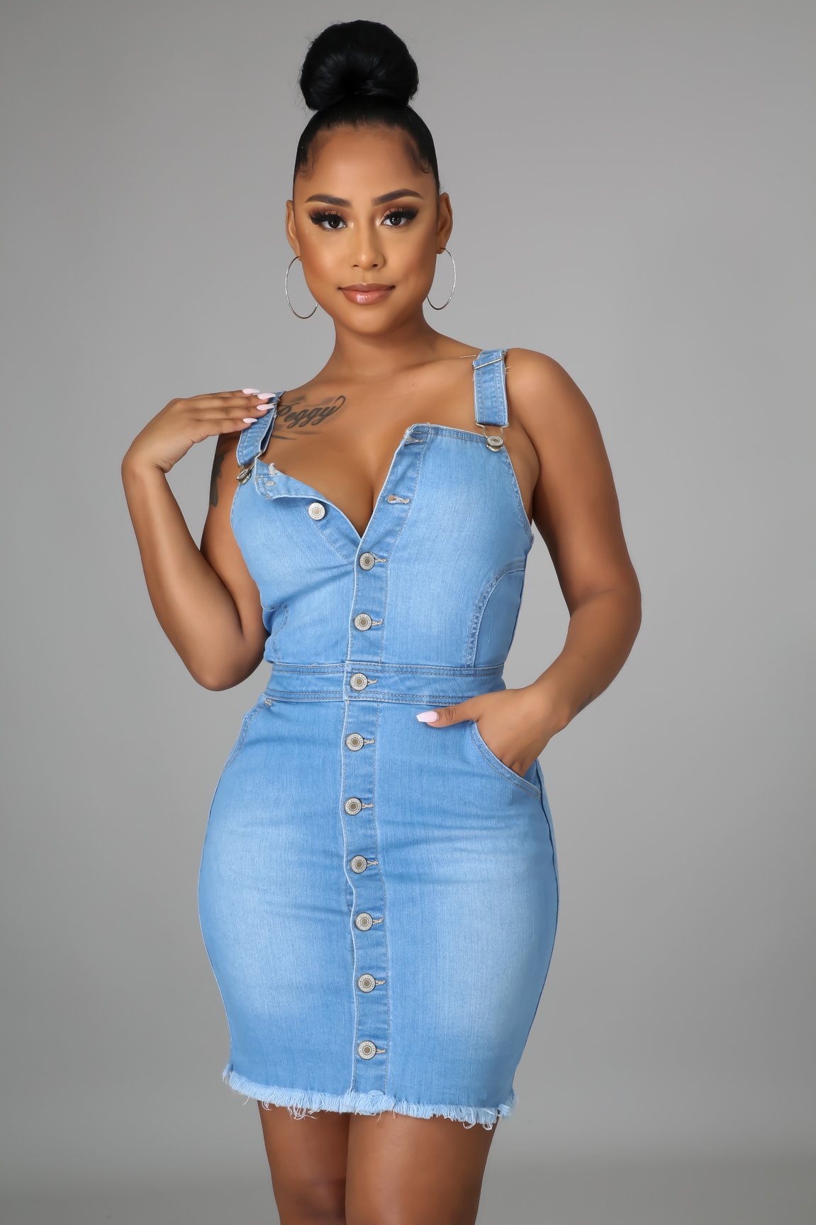 Sexy denim dress with halter