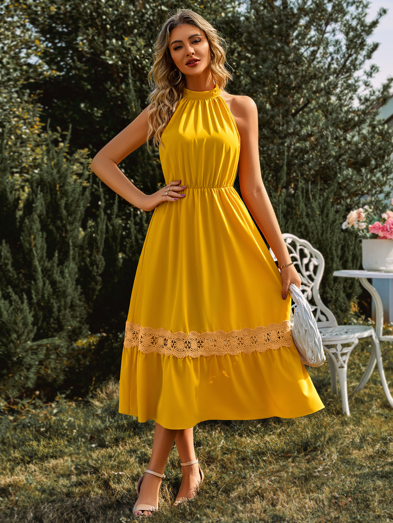 Solid Color Sleeveless Hanging Neck Lace Dress