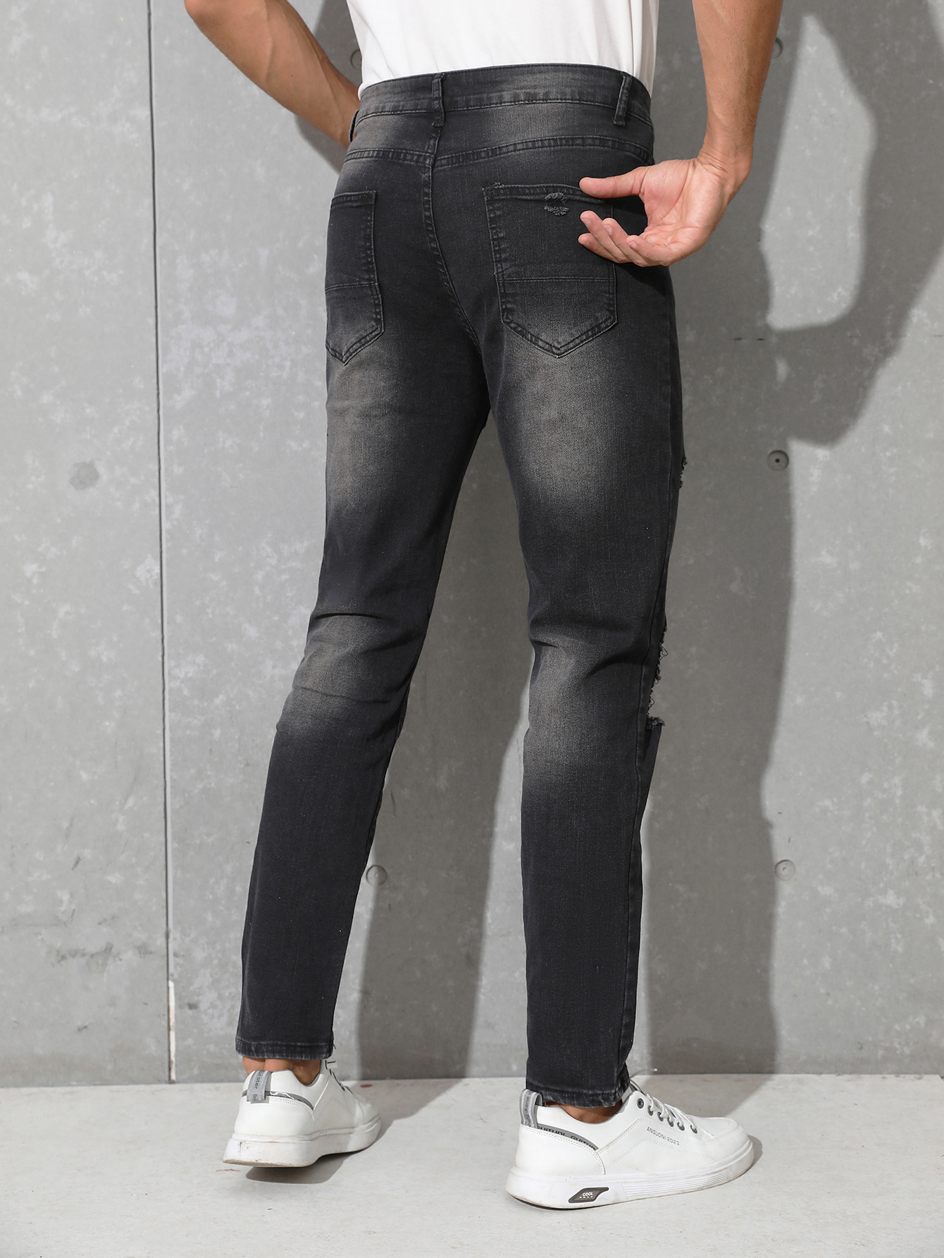 Casual men's stretch pierced dark gray jeans