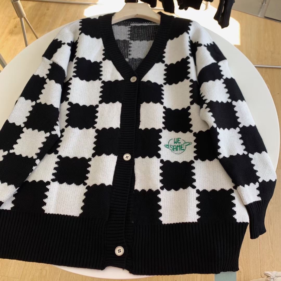 2021 Autumn Winter Warm Plaid Knitted Cardigan Sweater