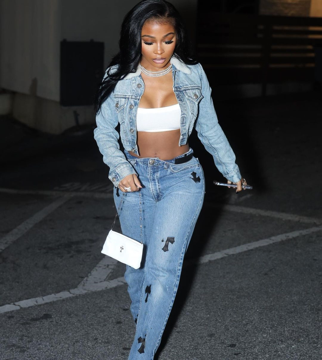 Zipper embroidered straight wash jeans