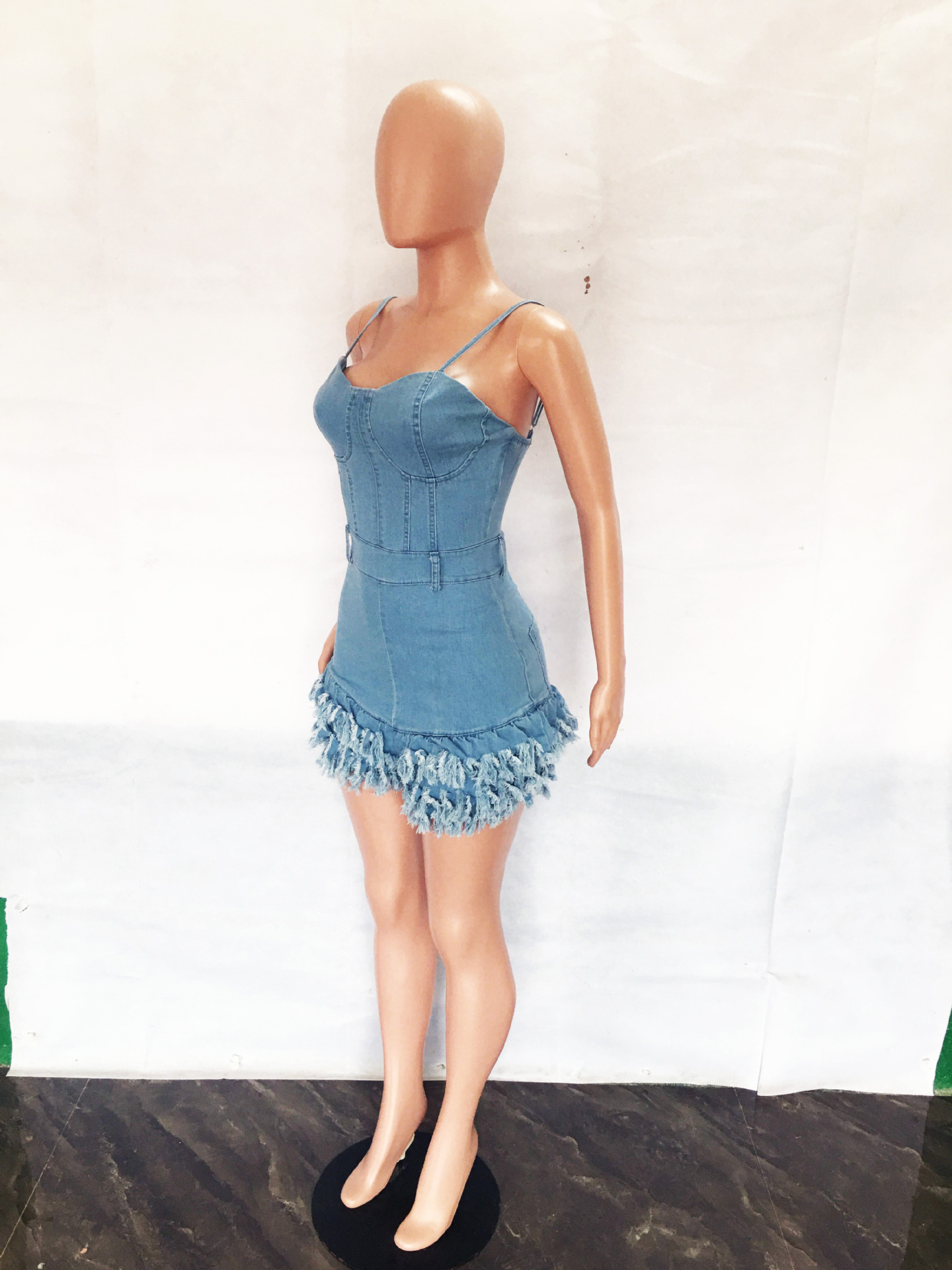 Fashionable suspender fringed raw edge denim jumpsuit