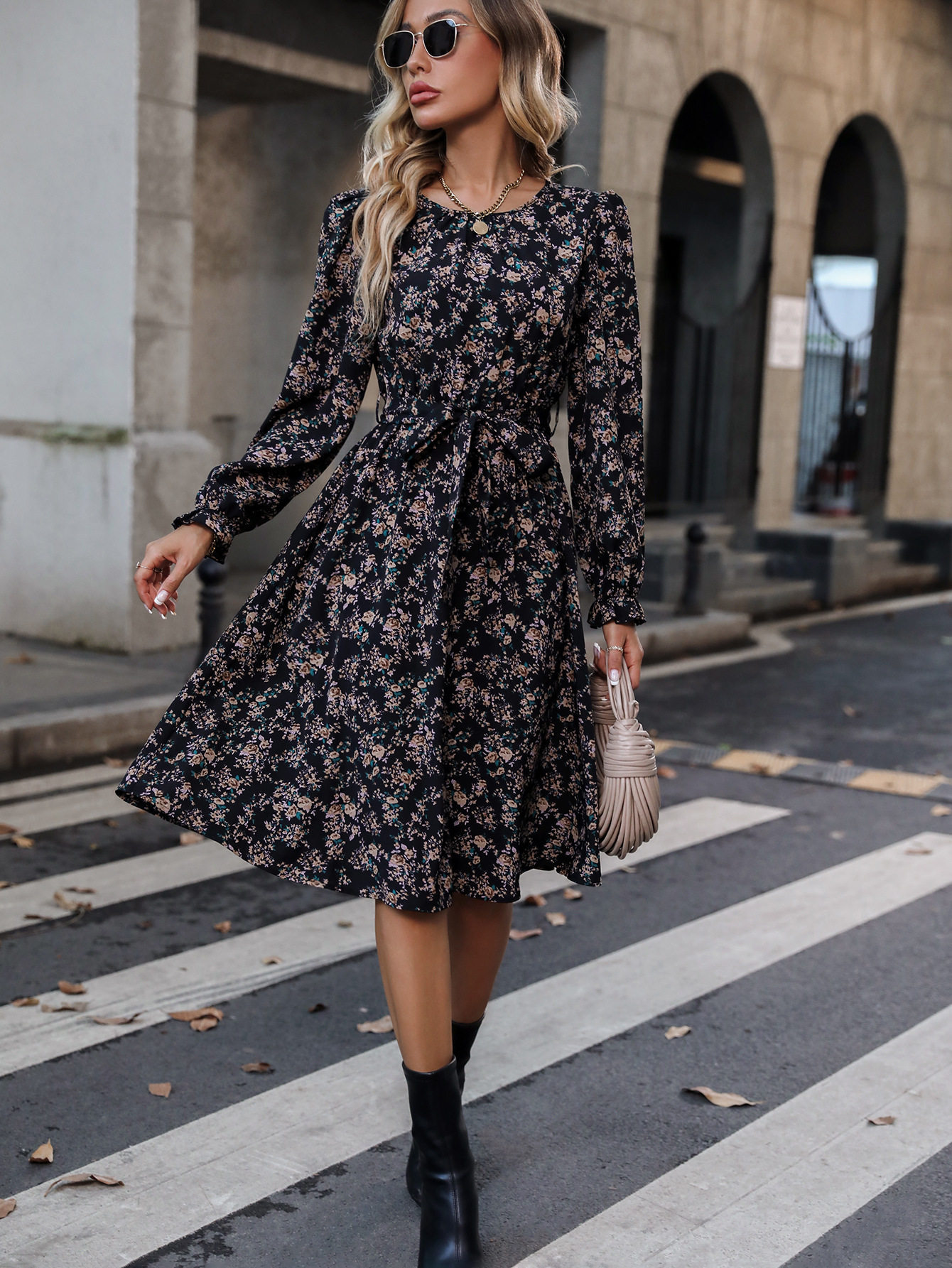 Autumn Women'S V-Neck Long Sleeved Floral Dress