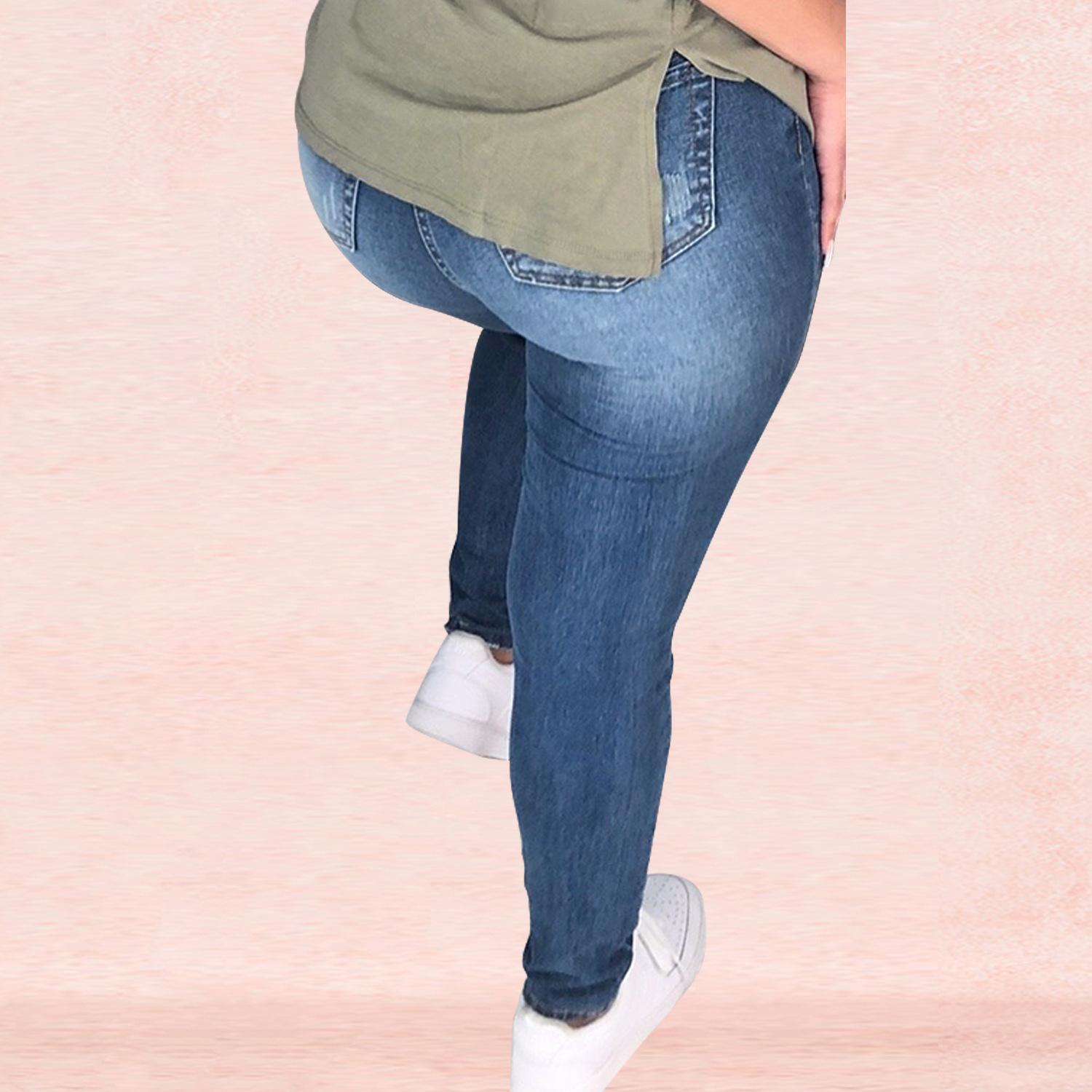 Fashion sexy jeans with holes