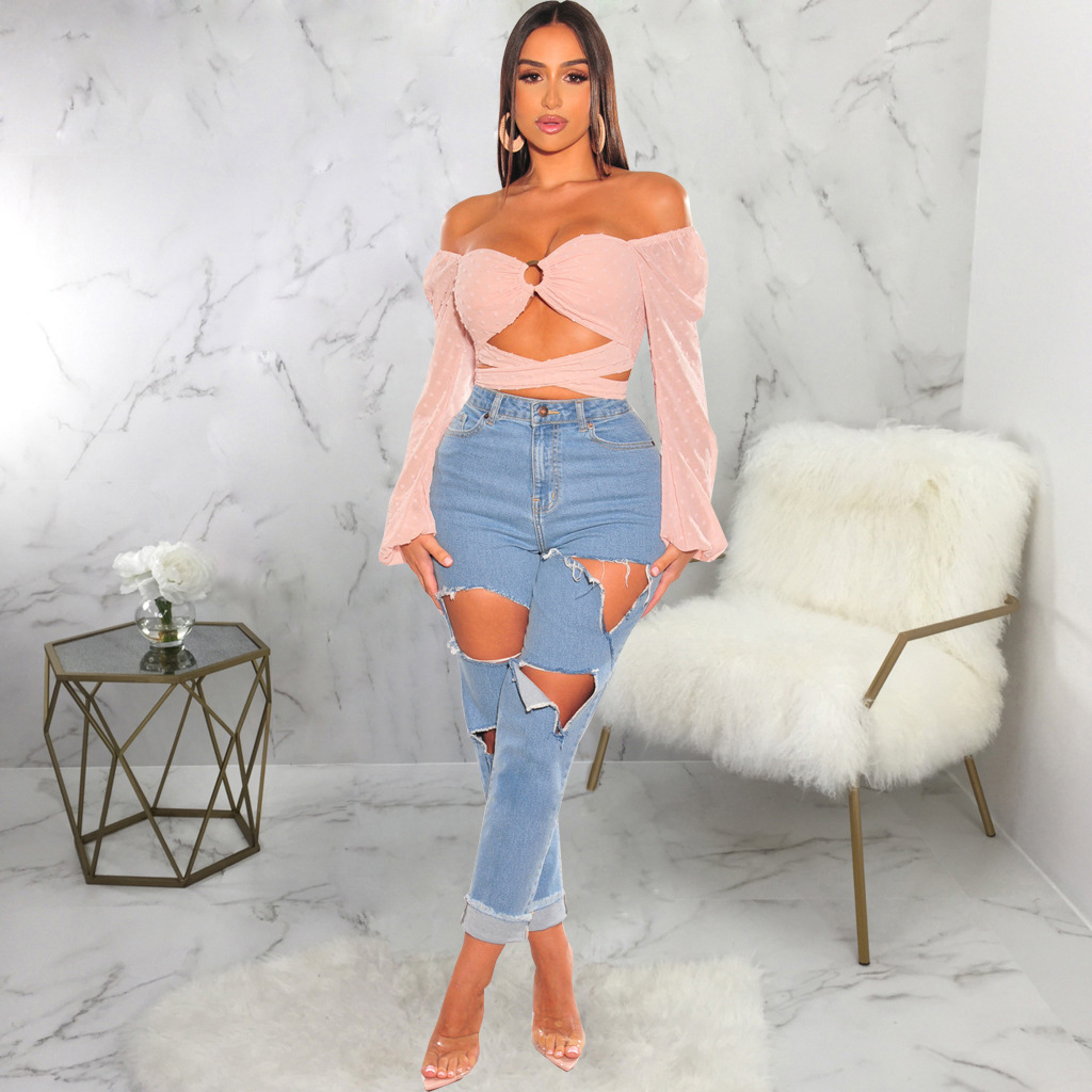 Fashionable slim fit and versatile distressed stretch jeans