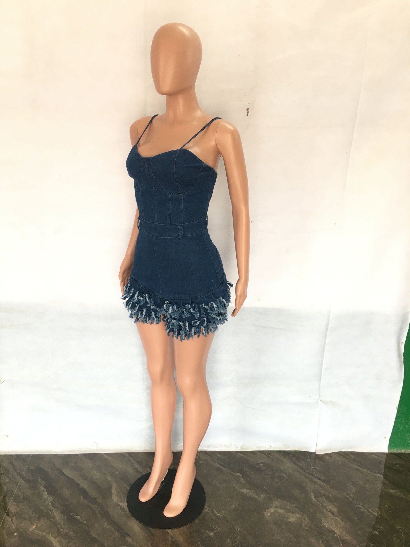 Fashionable suspender fringed raw edge denim jumpsuit