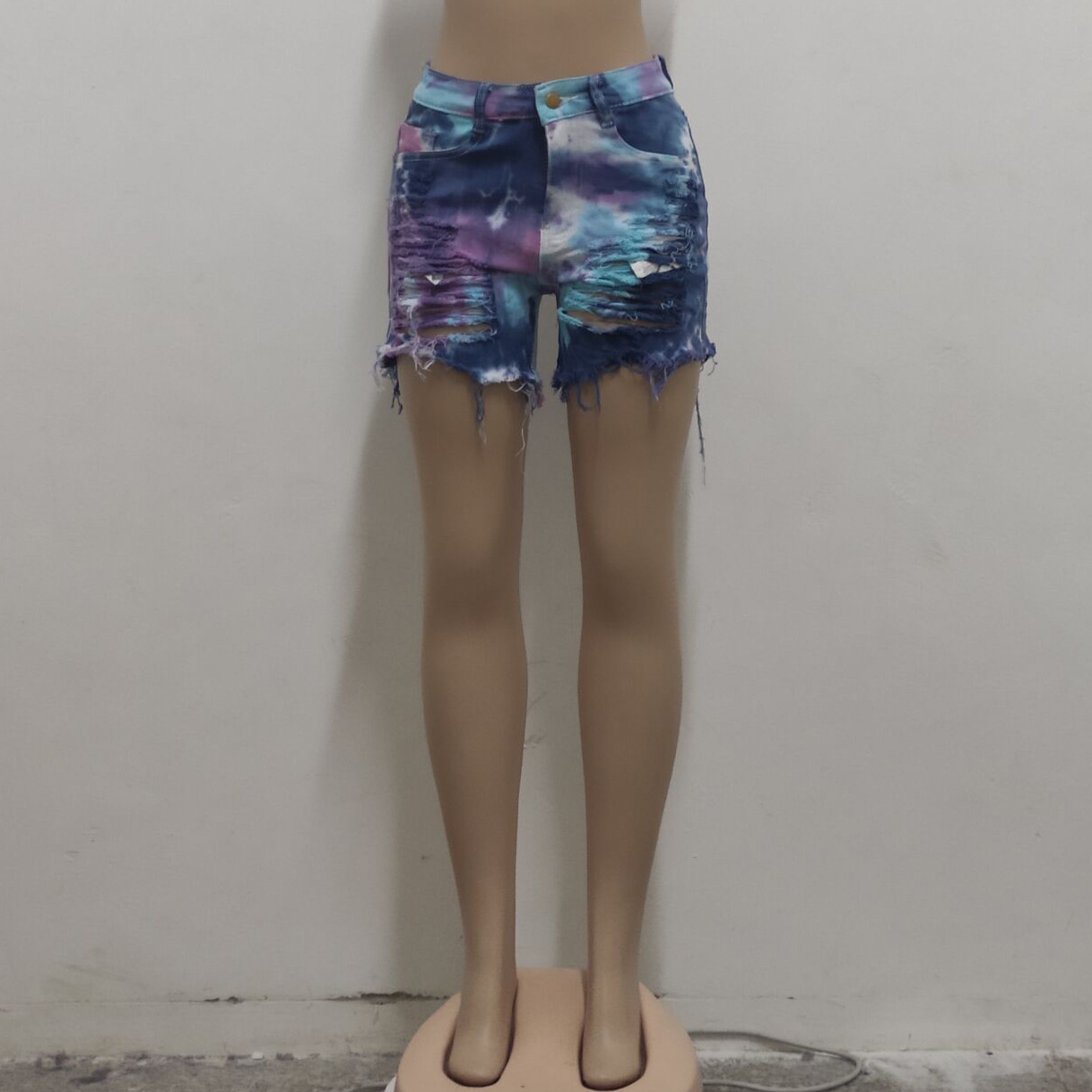 Fashion sexy pierced tie dyed denim shorts