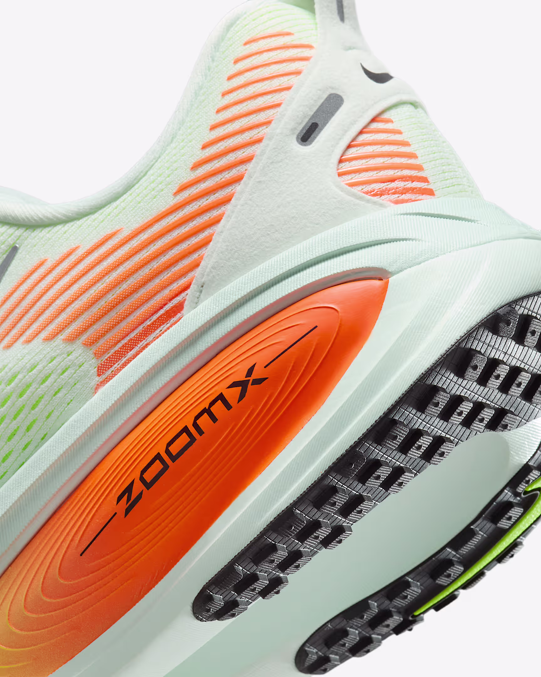 Nike Vomero 18 Road Running Shoes