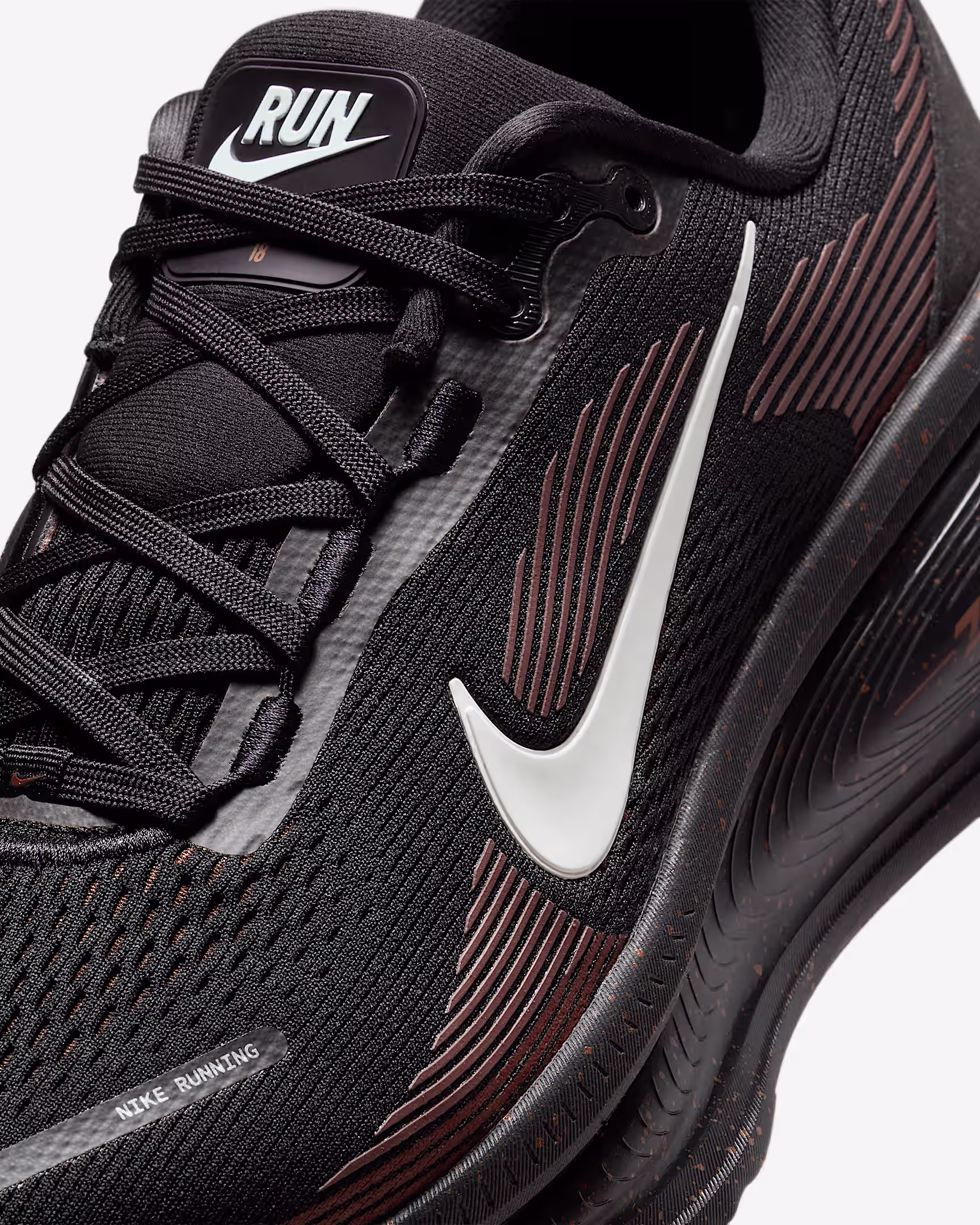 Nike Vomero 18 Road Running Shoes