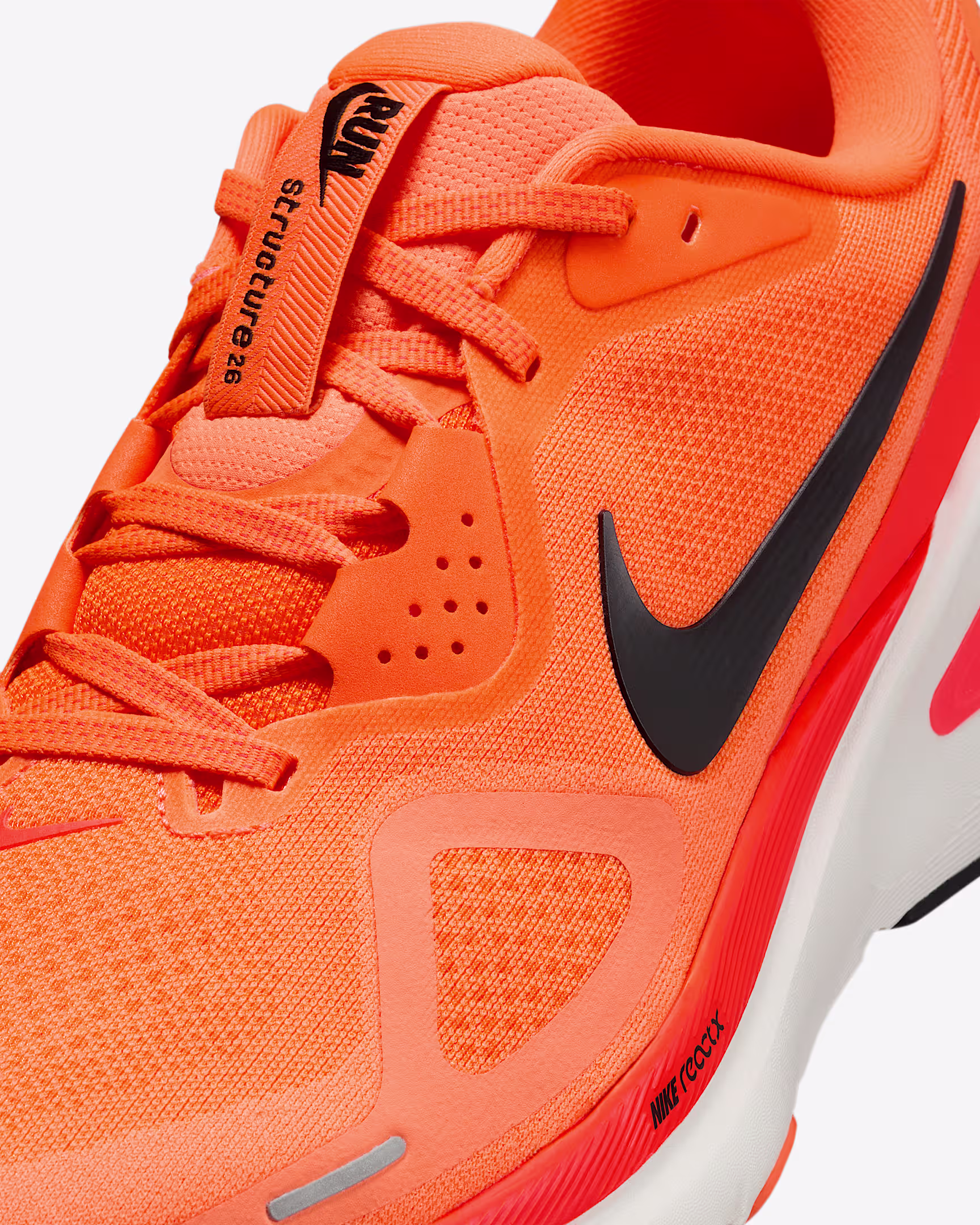 Nike Structure 26 Road Running Shoes