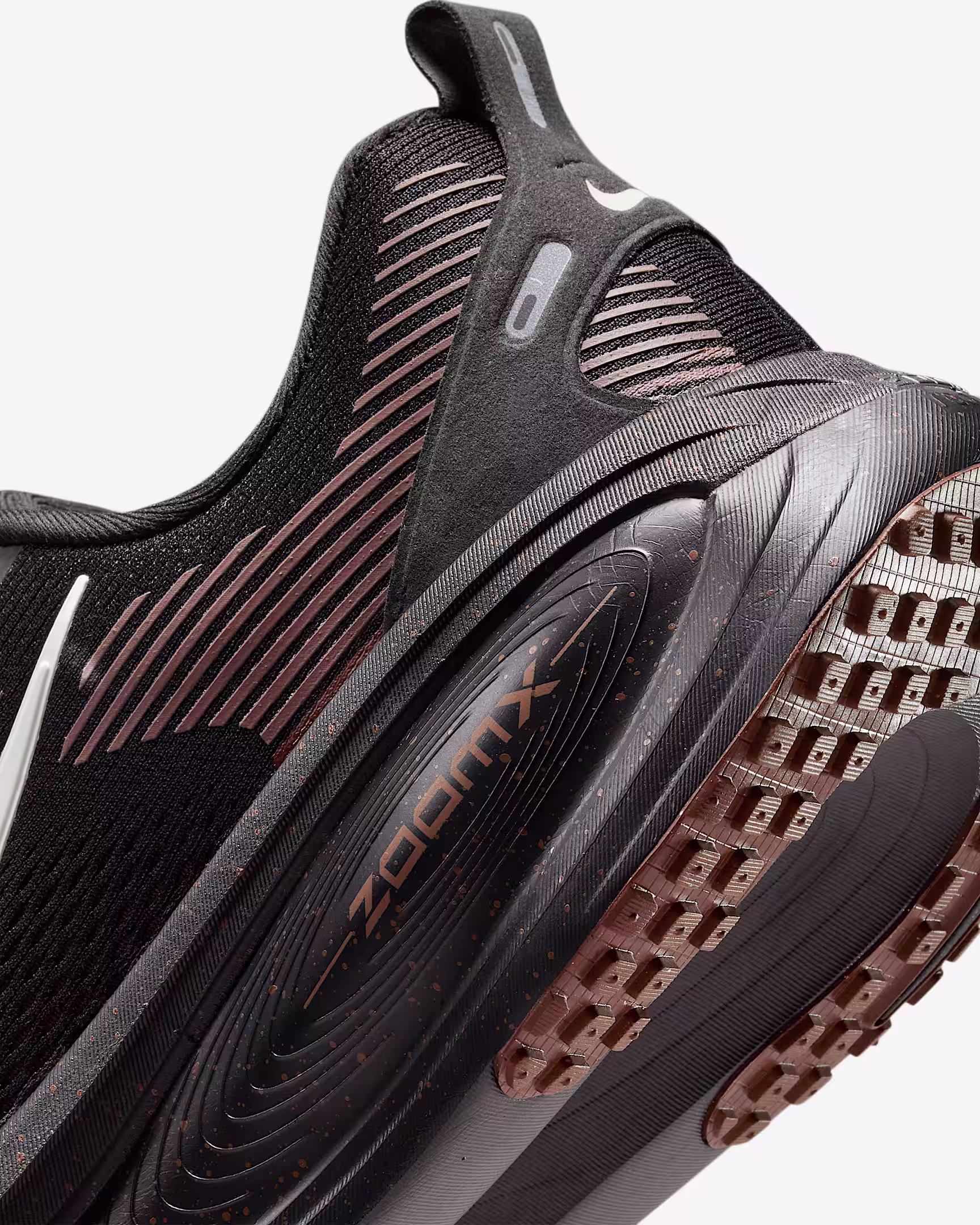 Nike Vomero 18 Road Running Shoes