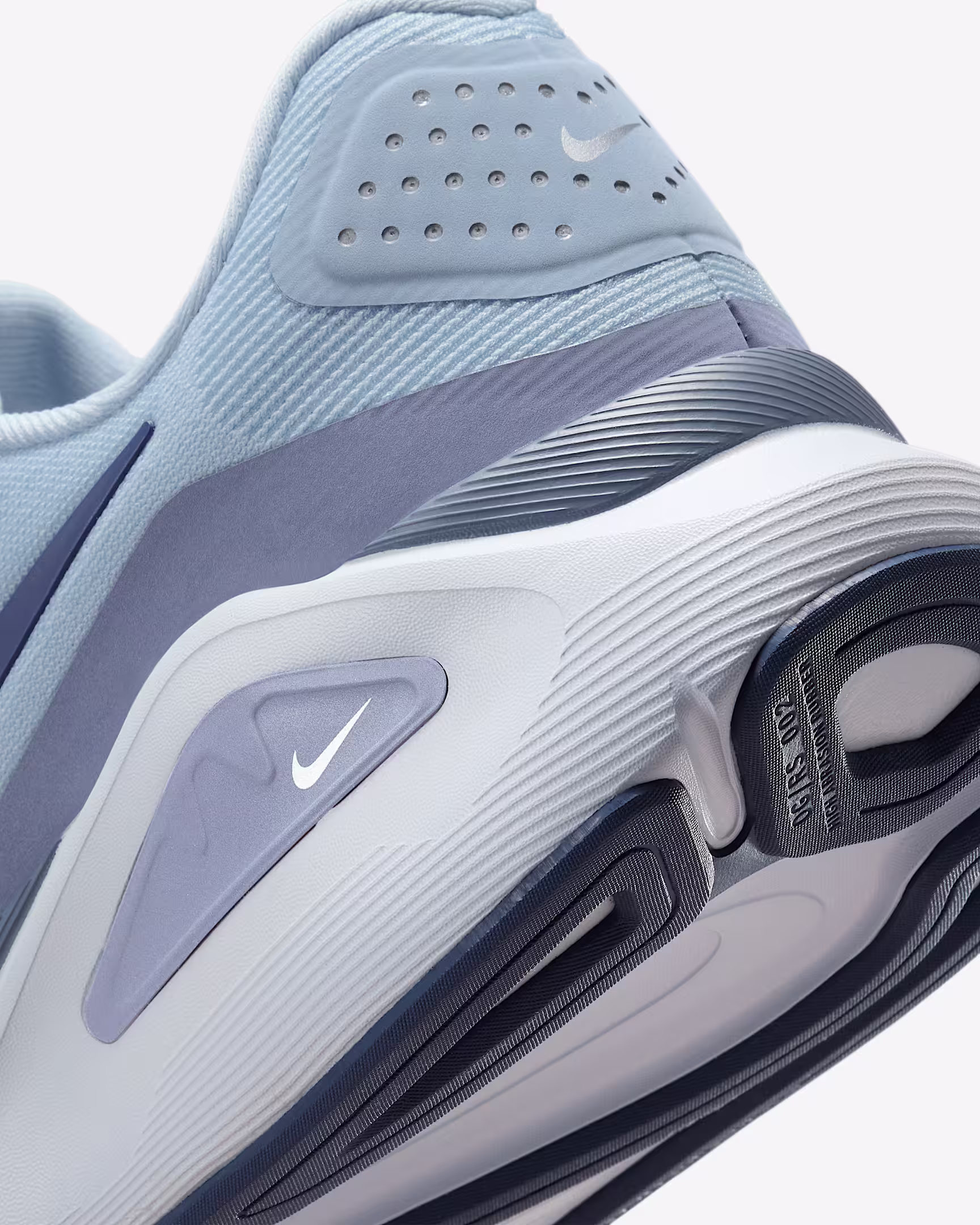 Nike Structure 26 Road Running Shoes