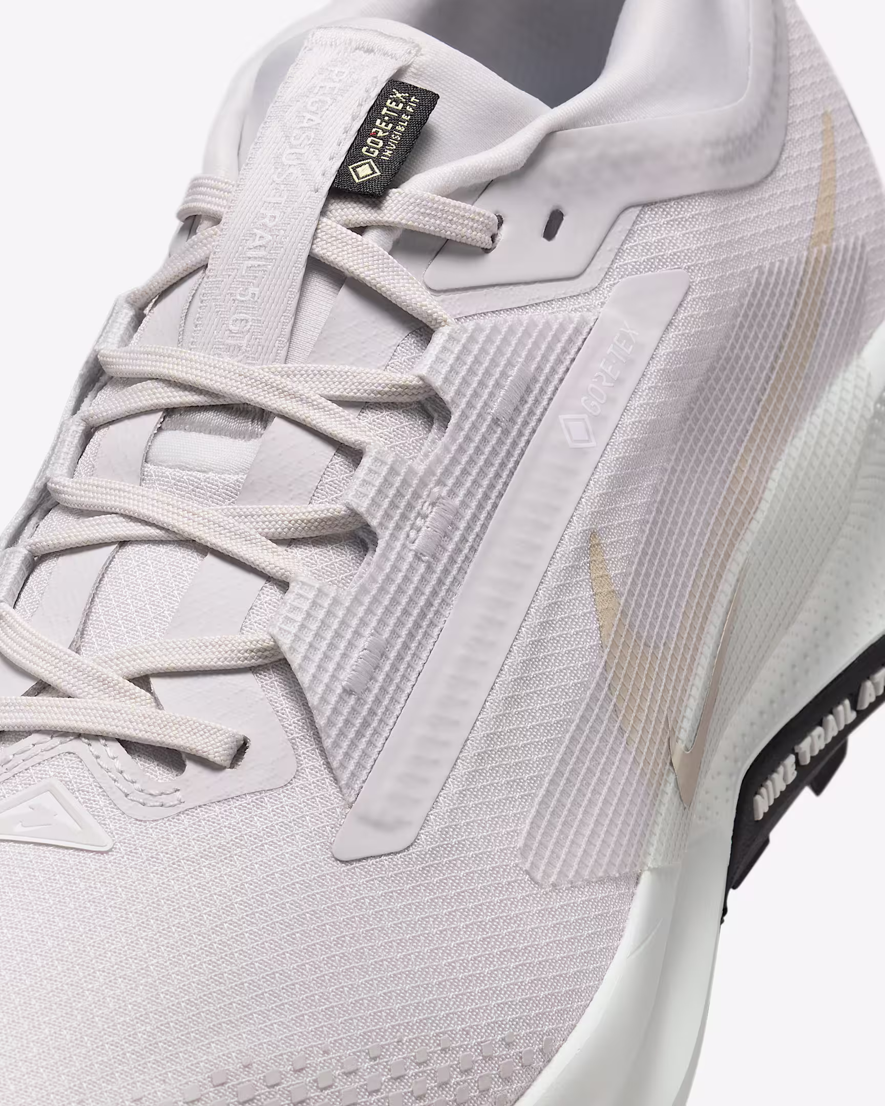 Nike Pegasus Trail 5 GORE-TEX Waterproof Trail Running Shoes