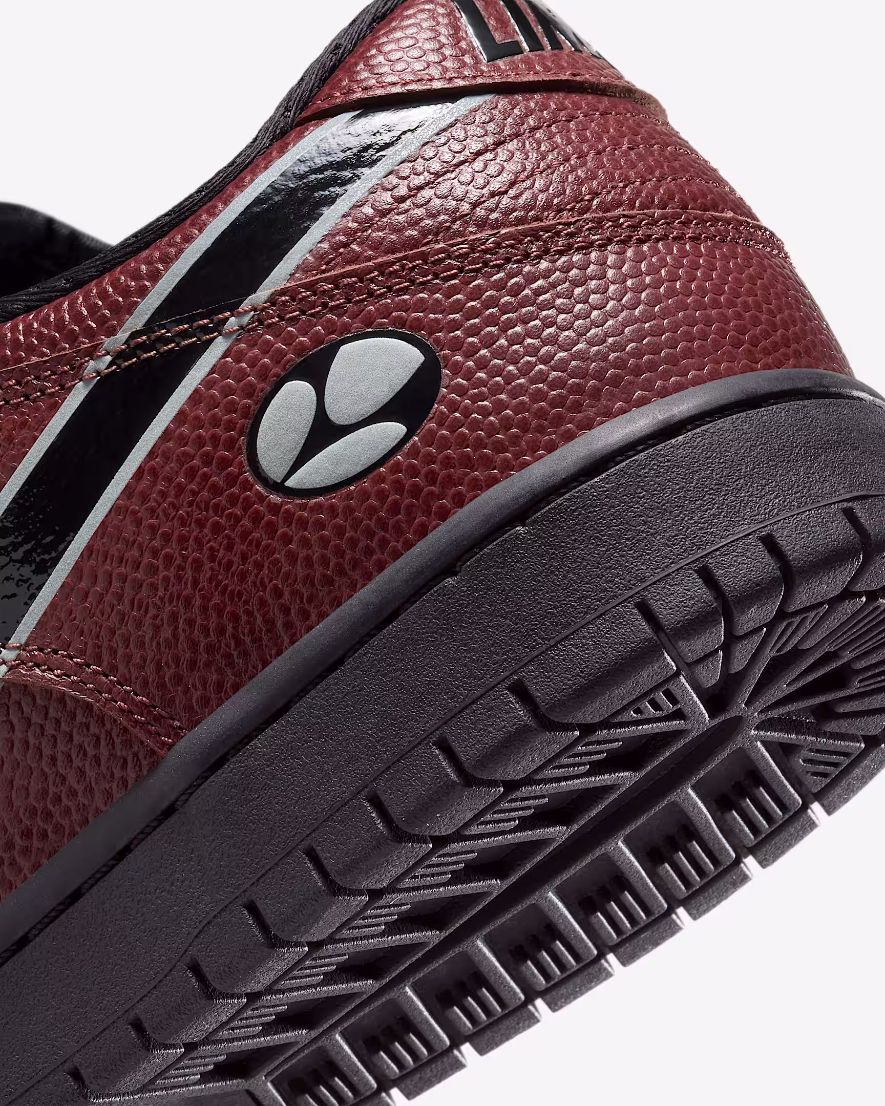 Nike SB Dunk Low Pro