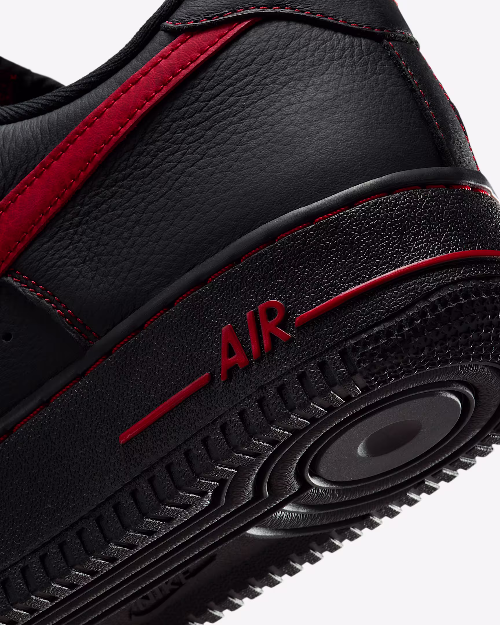 Nike Air Force 1 '07 LV8