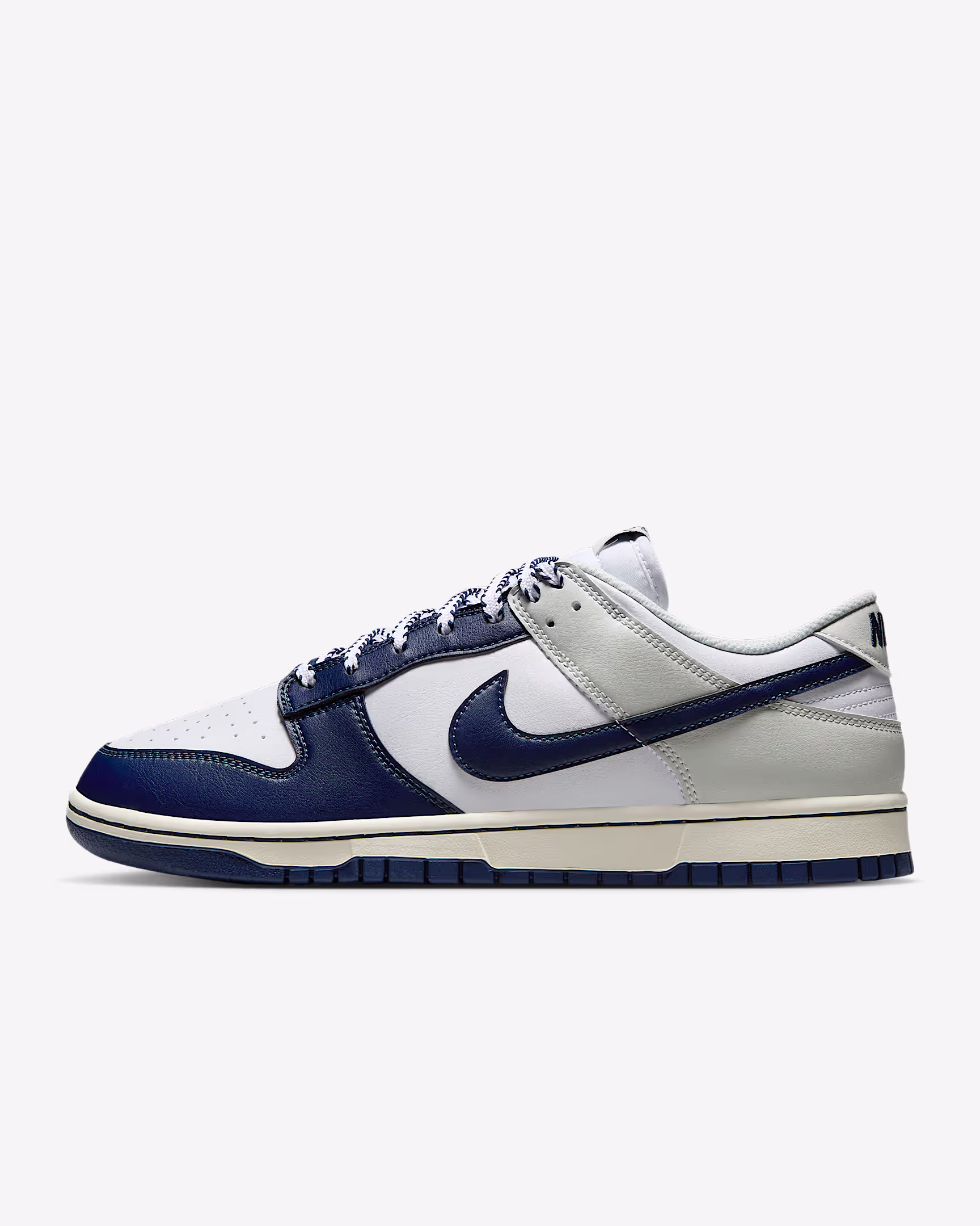 Nike Dunk Low Retro