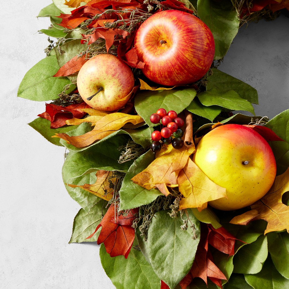 Apple Harvest Live Wreath, 22