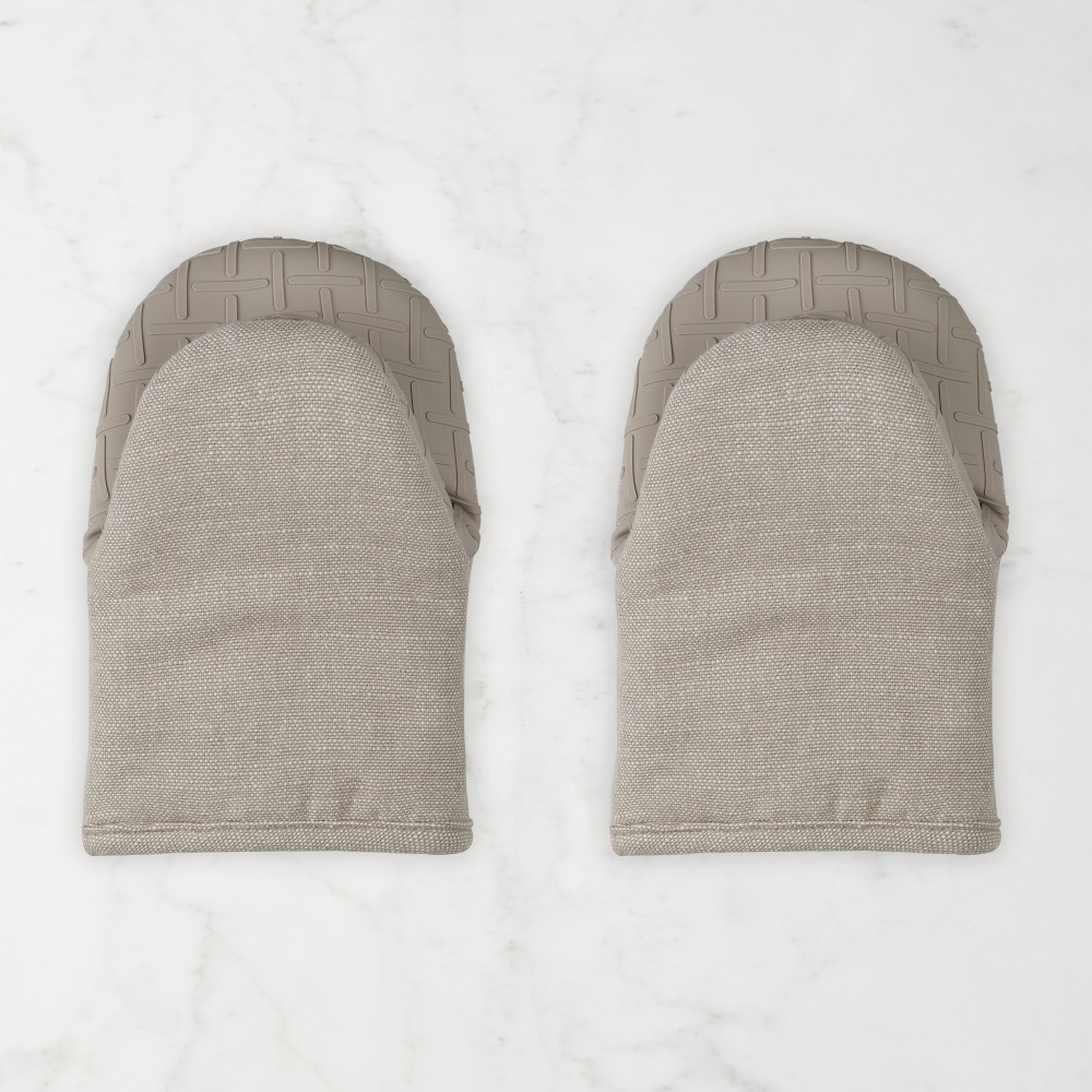 Le Creuset Mini Oven Mitts, Set of 2