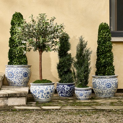 Faux Boxwood Spiral Indoor/Outdoor Topiary with Planter, 4'