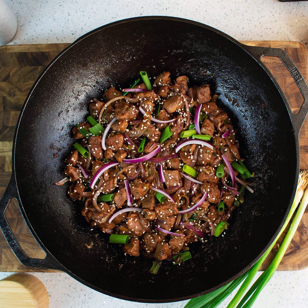 Lodge Seasoned Cast Iron Wok, 16 3/4