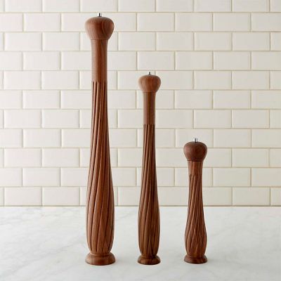 Williams Sonoma Convex Twist Walnut Pepper Mill, 30