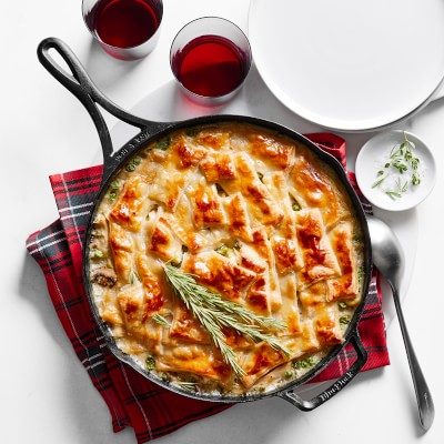 Lodge Blacklock Seasoned Cast Iron 3-Piece Skillet Set