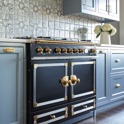 La Cornue CornuFé 90 Albertine Range & Hood