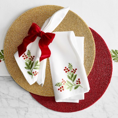 Noel Garland Embroidered Napkins, Set of 4