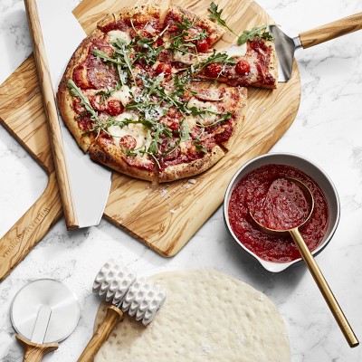Williams Sonoma Olivewood Pizza Wheel