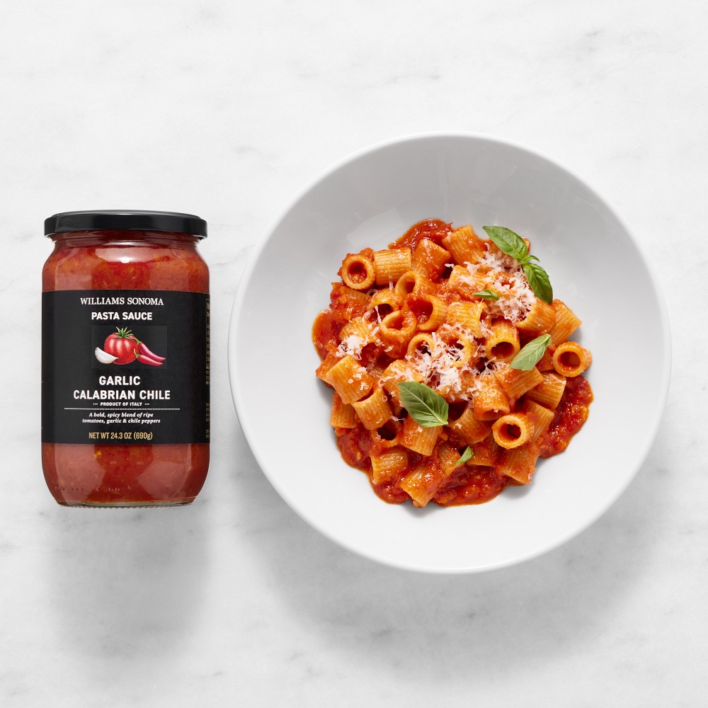 Williams Sonoma Pasta Sauce, Garlic & Calabrian Chile