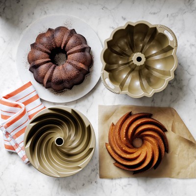 Nordic Ware Nonstick Cast Aluminum Heritage Bundt® Pan