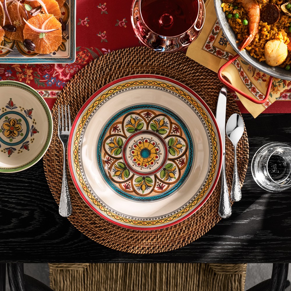 Solera Dinner Plates