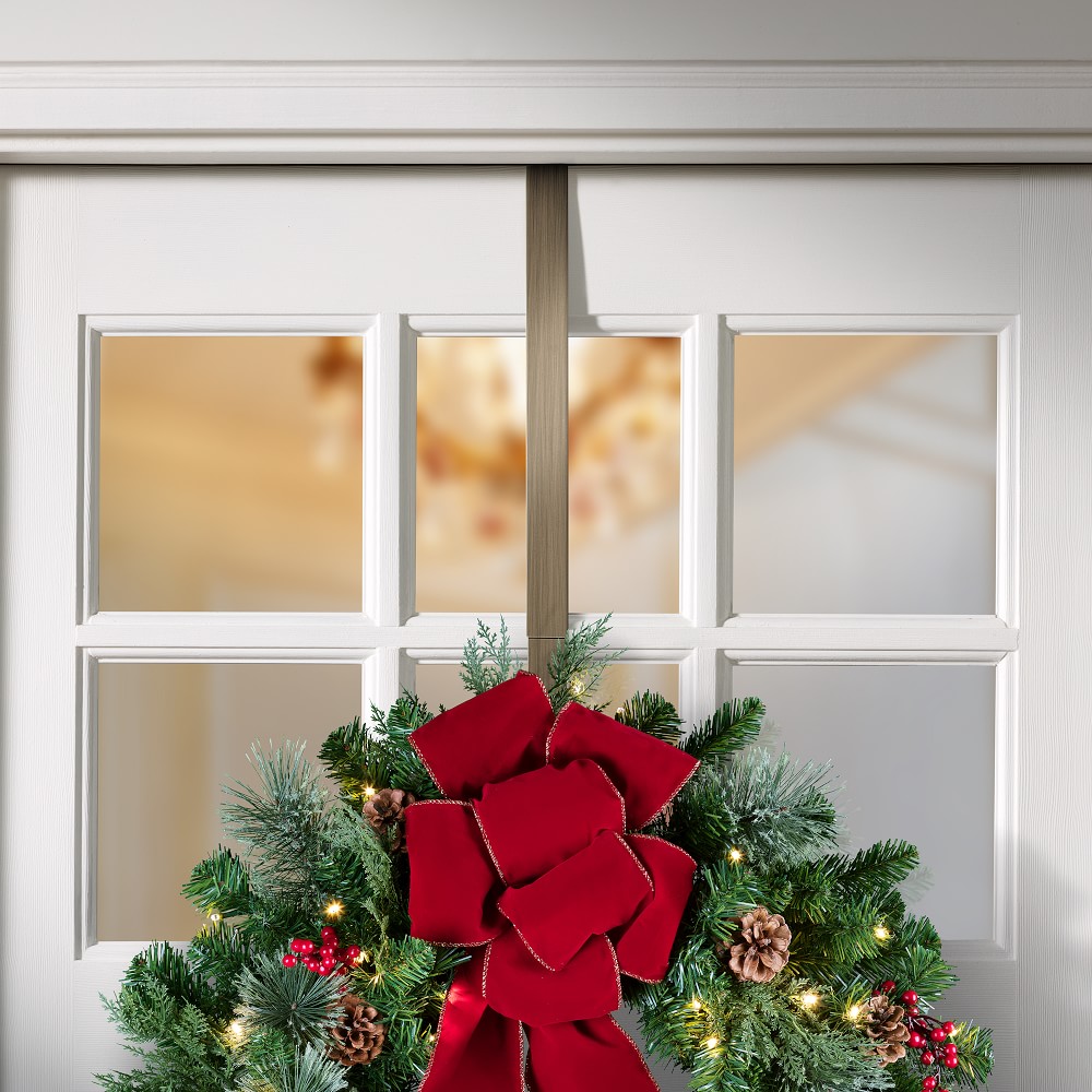 Adjustable Wreath Hanger