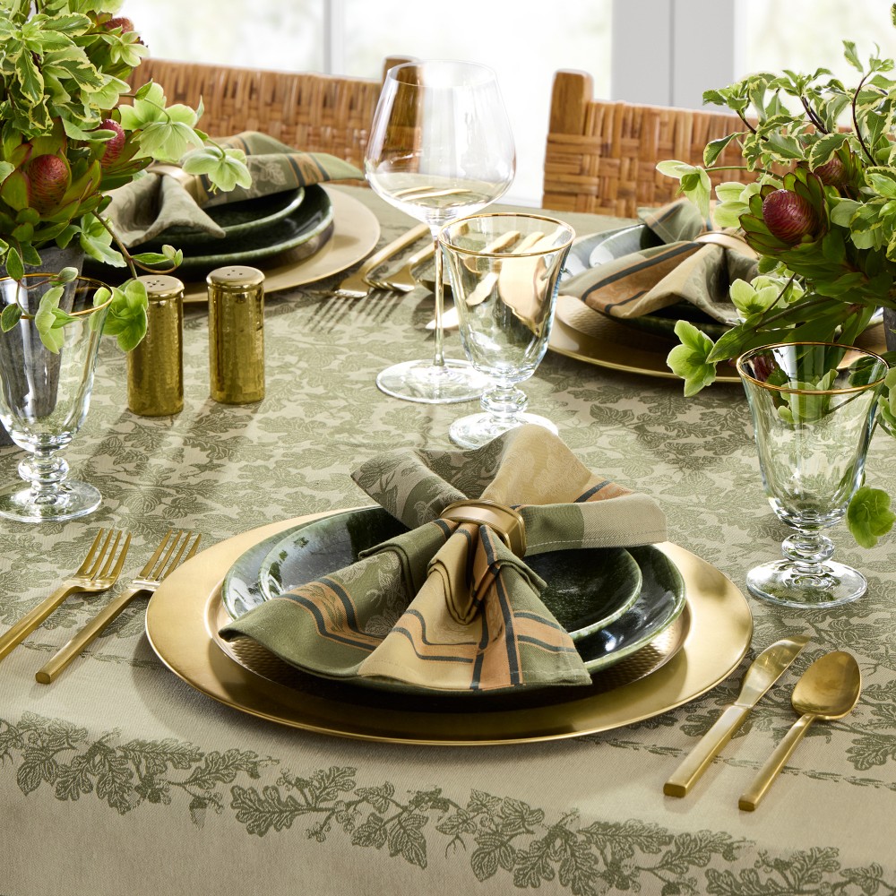 Foliage Jacquard Tablecloth