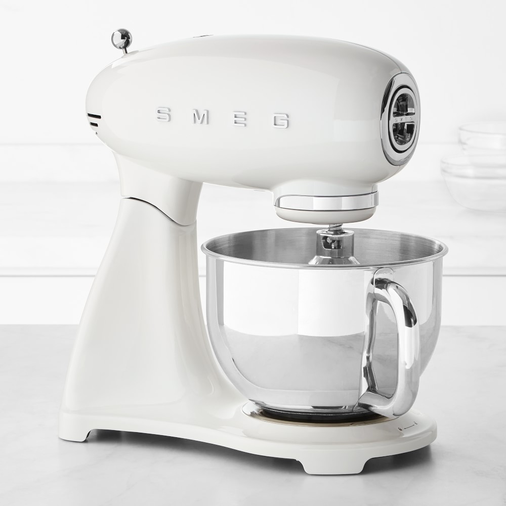 SMEG Stand Mixer SMF03, 5-qt