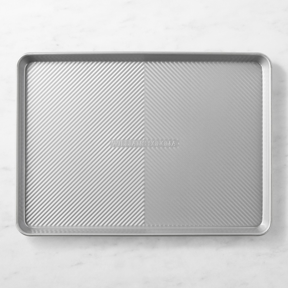 Williams Sonoma Cleartouch Nonstick Corrugated Three Quarter Sheet Pan
