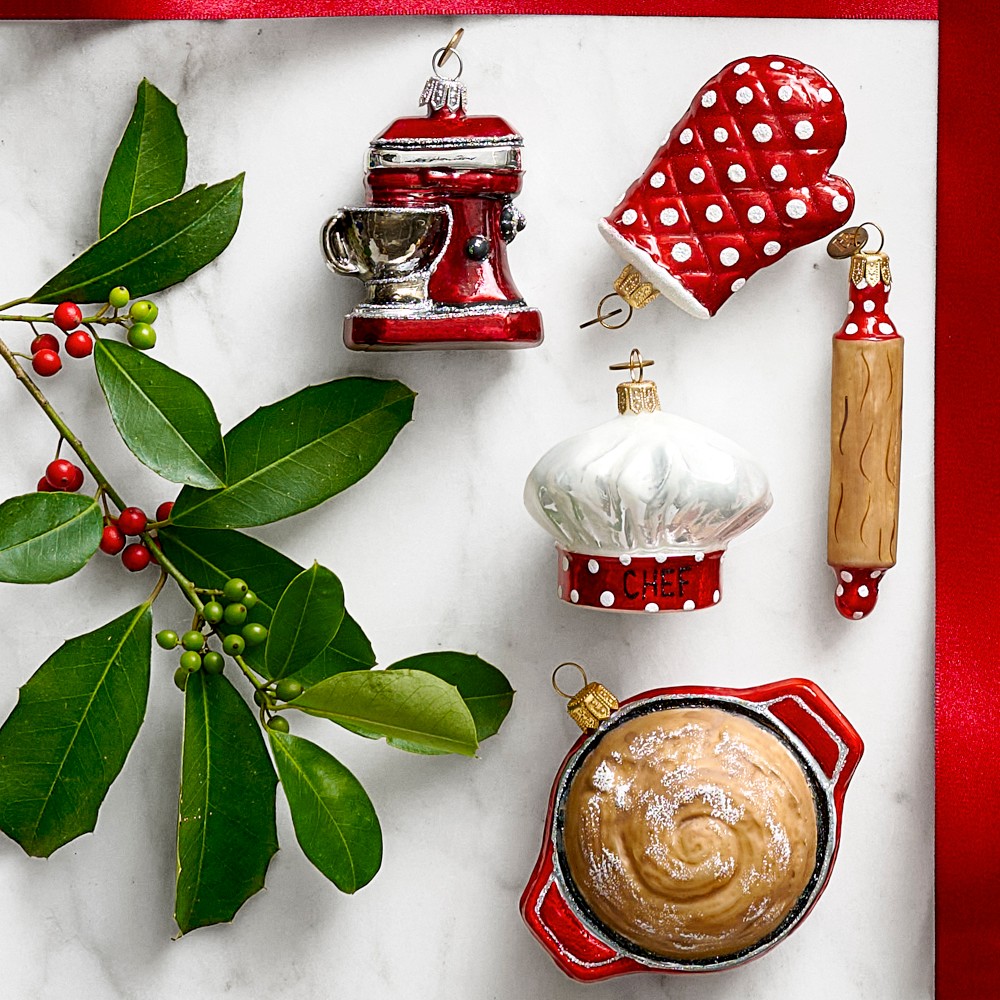 Bread in Dutch Oven Ornament