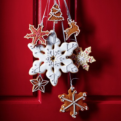 Williams Sonoma 'Twas the Night Holiday Cookie Cutters, Set of 27