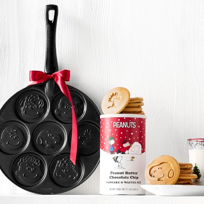 PEANUTS™ x Williams Sonoma Peanut Butter Chocolate Chip Pancake & Waffle Mix