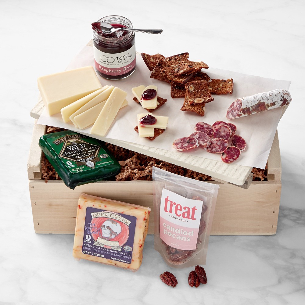 Deer Creek Taste of Wisconsin Gift Crate