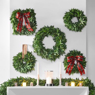 Bay Leaf Square Live Wreath with Tartan Ribbon, 16