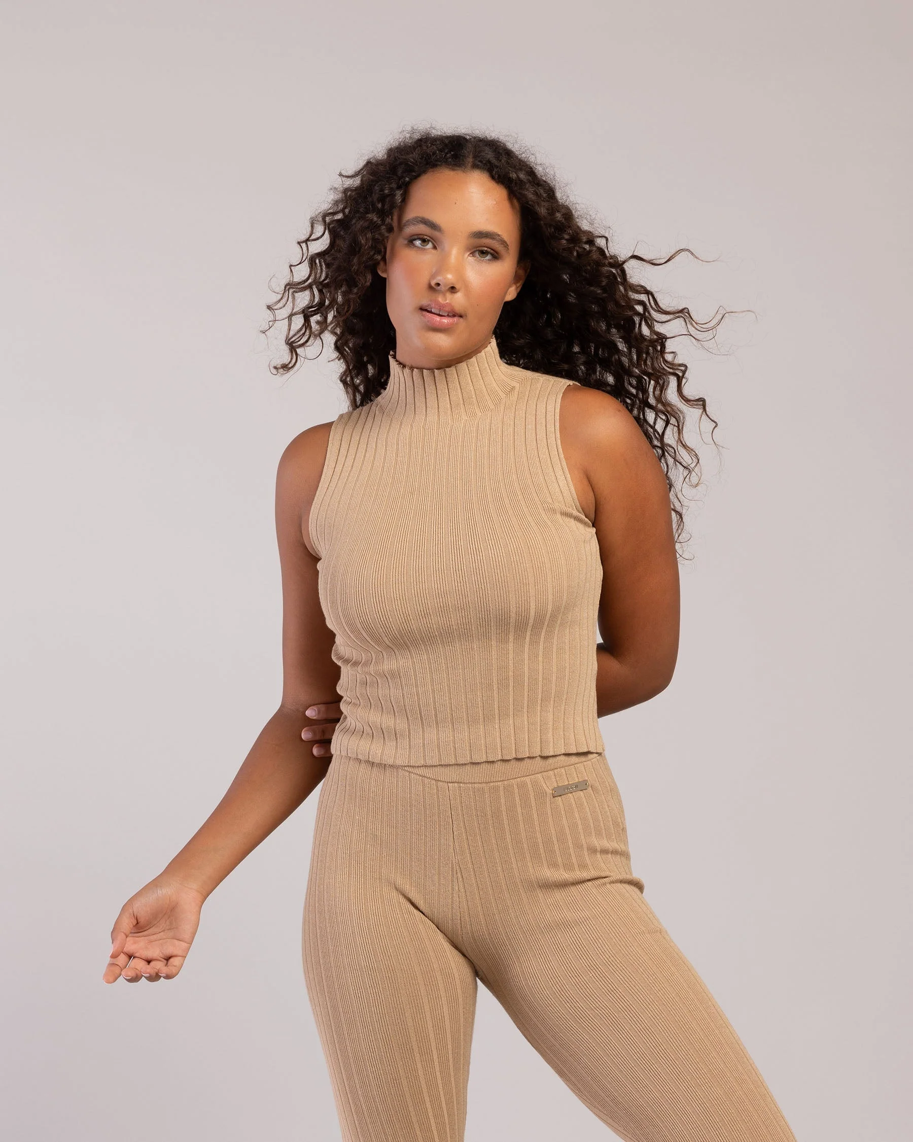 Rib Lounge Funnel Neck